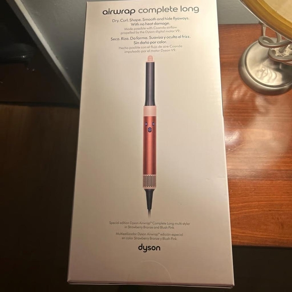 Dyson Other - Dyson Airwrap™ multi-styler & dryer Straight+Wavy(Strawberry Bronze/Blush Pink)